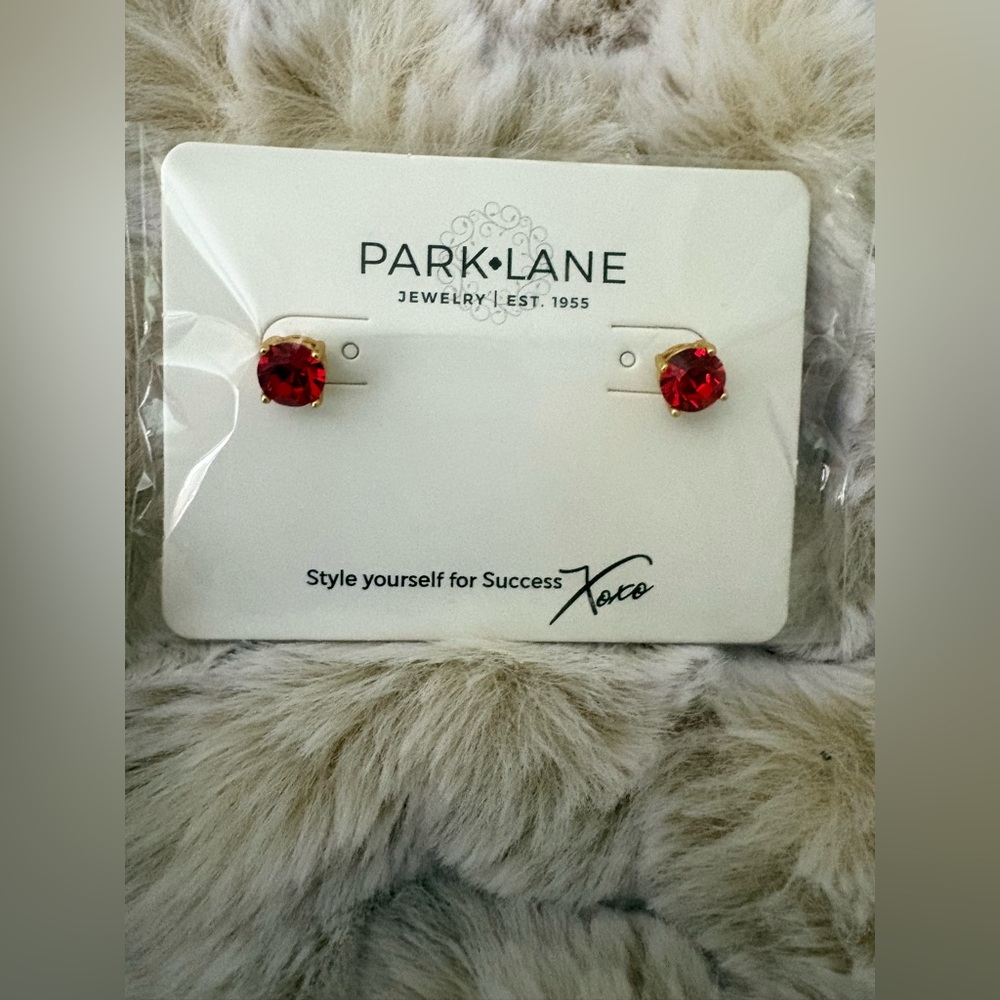 Park Lane Impression Earrings NWT  Red set in Gold